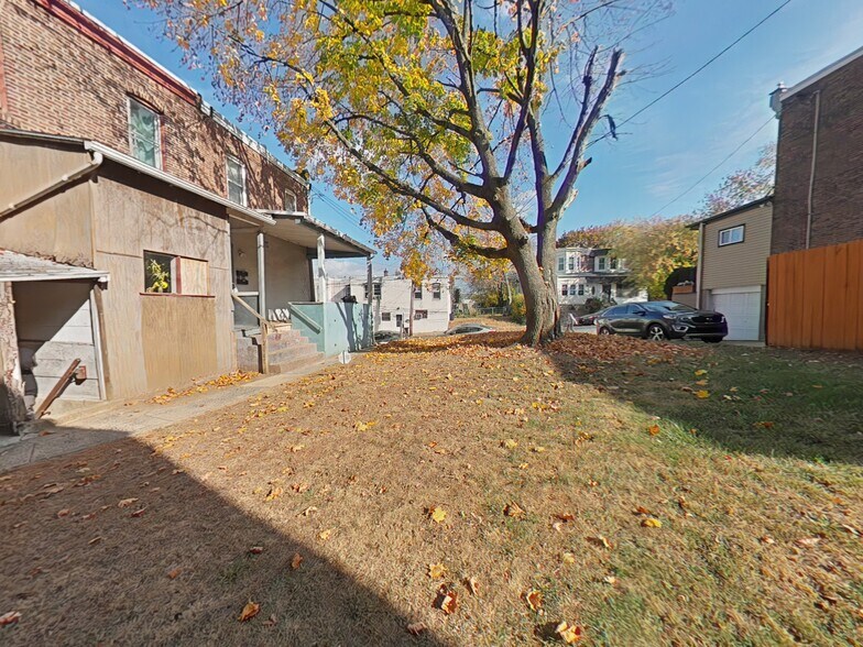 More Photos Of 202 Macdade Blvd, Collingdale Apartments For Sale