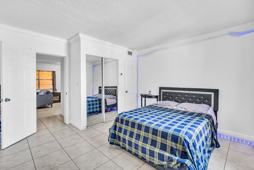 More Photos Of 1230-1330 W 54th St, Hialeah Apartments For Sale