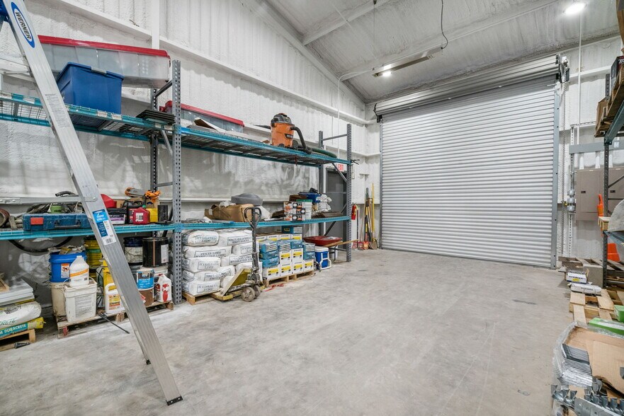 More Photos Of 1507 Ranger Hwy, Weatherford Warehouse For Lease