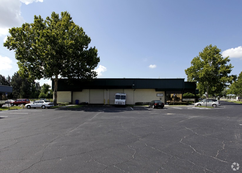More Photos Of 3701-3709 Vineland Rd, Orlando Warehouse For Lease