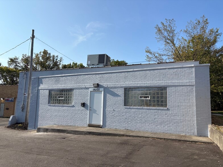 More Photos Of 19200 Miles Rd, Warrensville Heights Flex For Sale