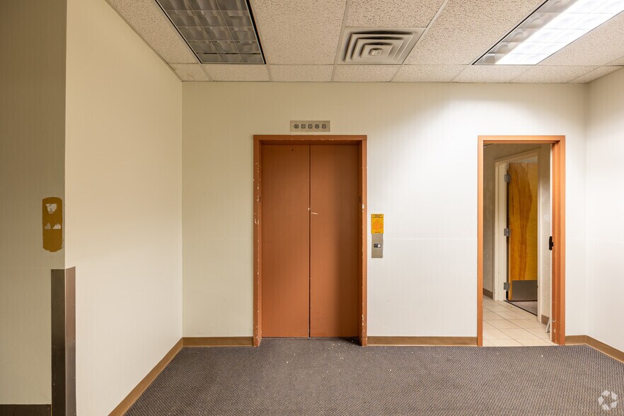 More Photos Of 820 & 3655 Citadel Dr E, Colorado Springs General Retail For Sale