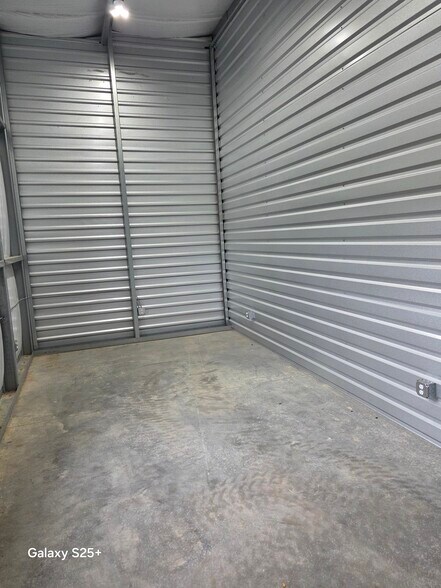 More Photos Of 13 Ben Dr Suite 3, Moorcroft Wy 82721, Moorcroft Manufacturing For Lease