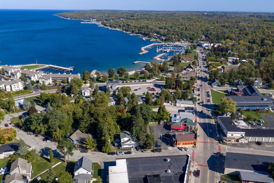 More Photos Of 2363 Mill Rd, Sister Bay Apartments For Sale