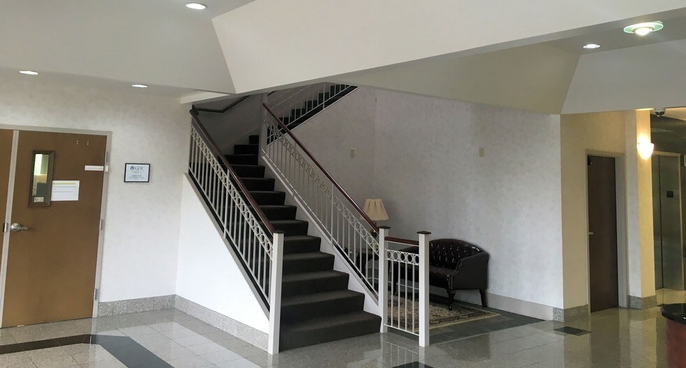 More Photos Of 4550 Lena Dr, Mechanicsburg Office For Lease