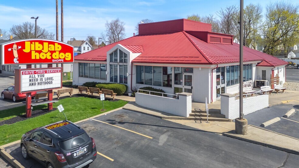 Primary Photo Of 313 S State St, Girard Restaurant For Sale