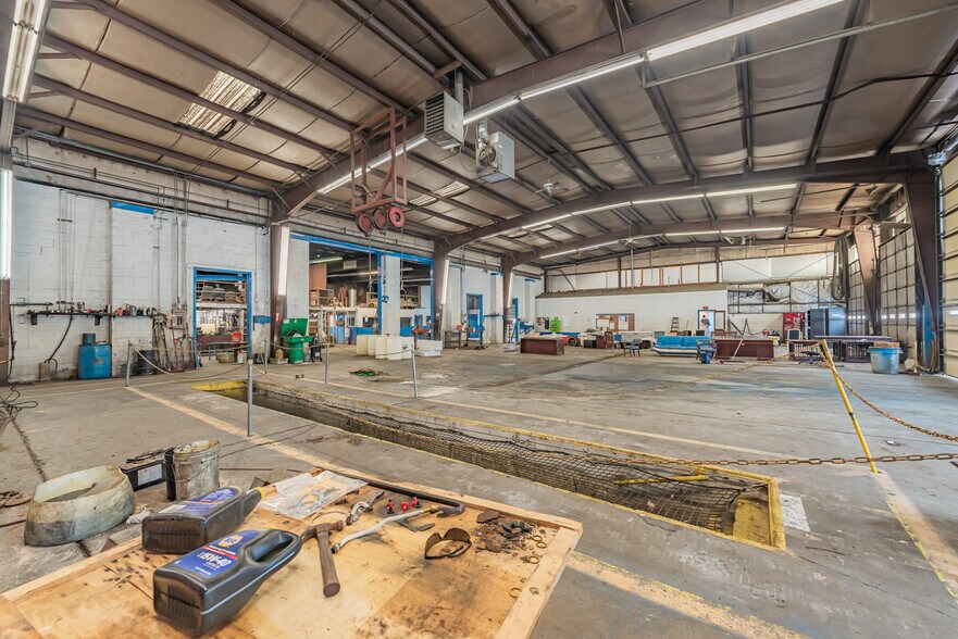 More Photos Of 306 Balsinger Rd, Uniontown Manufacturing For Sale