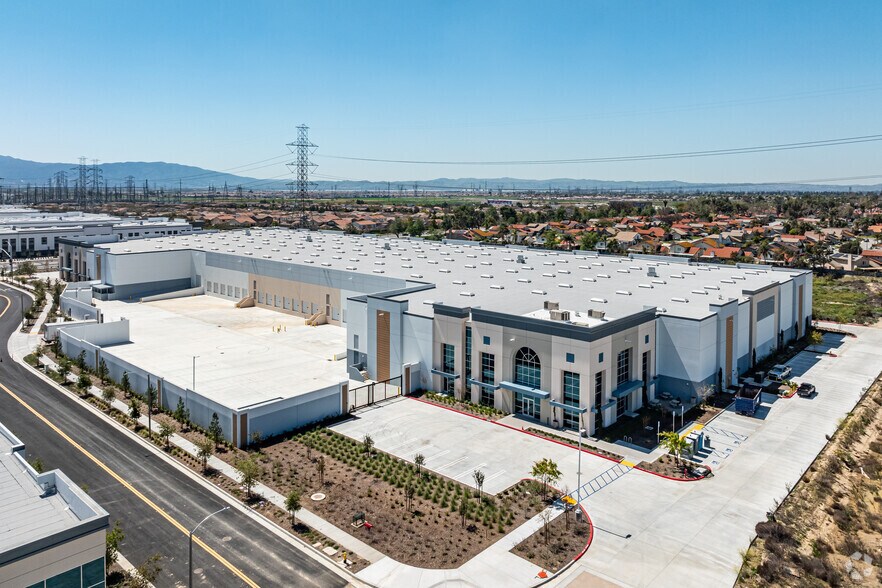More Photos Of , Eastvale Unknown For Lease