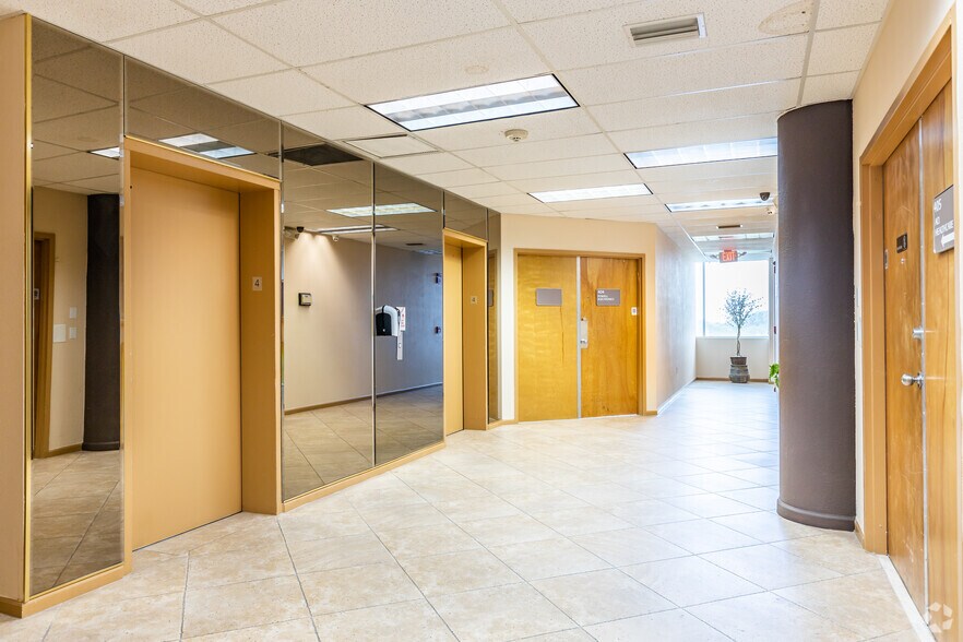 More Photos Of 10100 W Sample Rd, Coral Springs Office For Lease