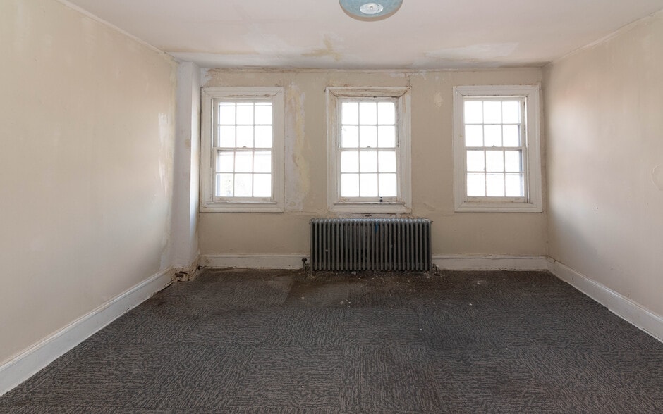 More Photos Of 2211 E Monument St, Baltimore Storefront Retail Residential For Sale