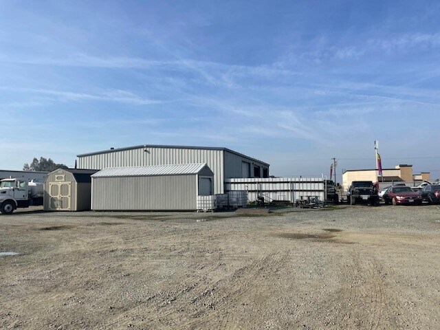 More Photos Of 11850 Highway 99, Pixley Industrial For Sale