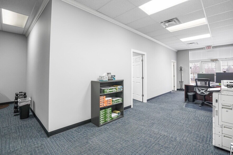 More Photos Of 9743-9757 Fairway Dr, Powell Office For Sale