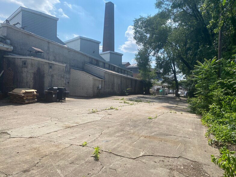 More Photos Of 99 5th Ave, Paterson Warehouse For Sale