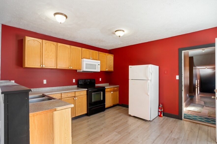 More Photos Of 75 Germania St, Galeton General Retail For Sale