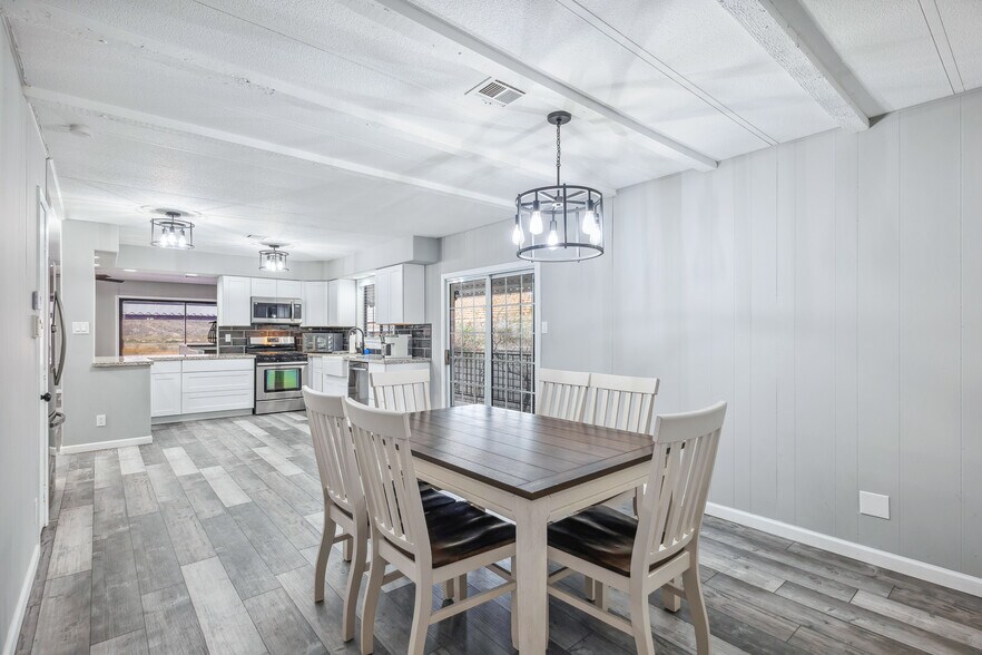 More Photos Of 1837 Riverside Dr, Bullhead City Specialty For Sale