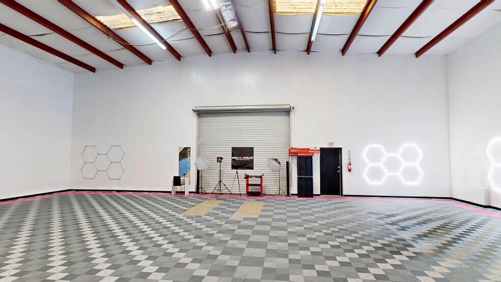 More Photos Of 2182-2188 E Semoran Blvd, Apopka Flex For Lease