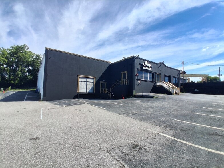 More Photos Of 599-609 Whitehall St SW, Atlanta Warehouse For Lease