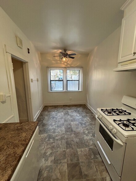 More Photos Of 3621 S Pacific Ave, San Pedro Apartments For Sale