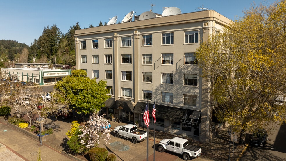 More Photos Of 340 Central Ave, Coos Bay Medical For Lease