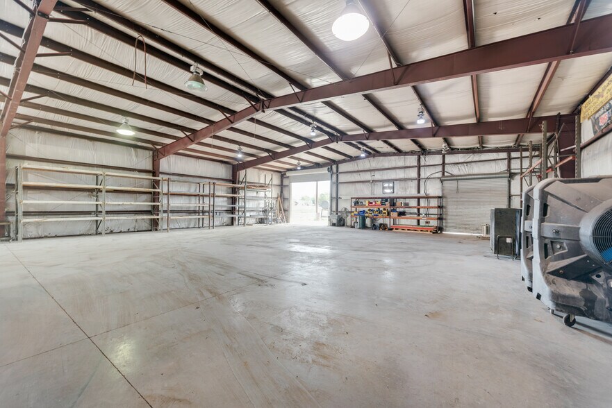 More Photos Of 4331 Cement Valley Rd, Midlothian Warehouse For Sale