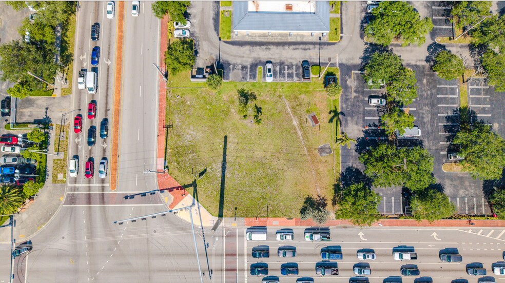 More Photos Of 21301-21495 NW 2nd Ave, Miami Unknown For Lease