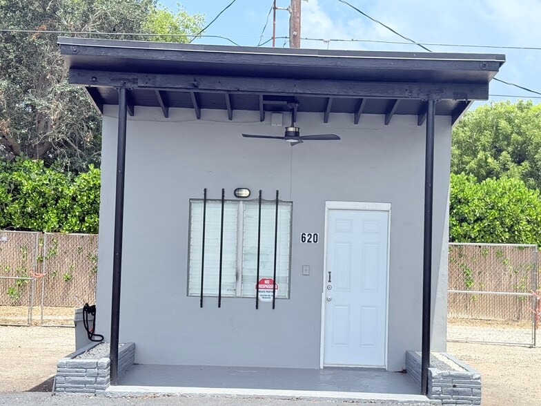 More Photos Of 620 Dixie Highway Hwy, Lake Worth Beach Land For Lease