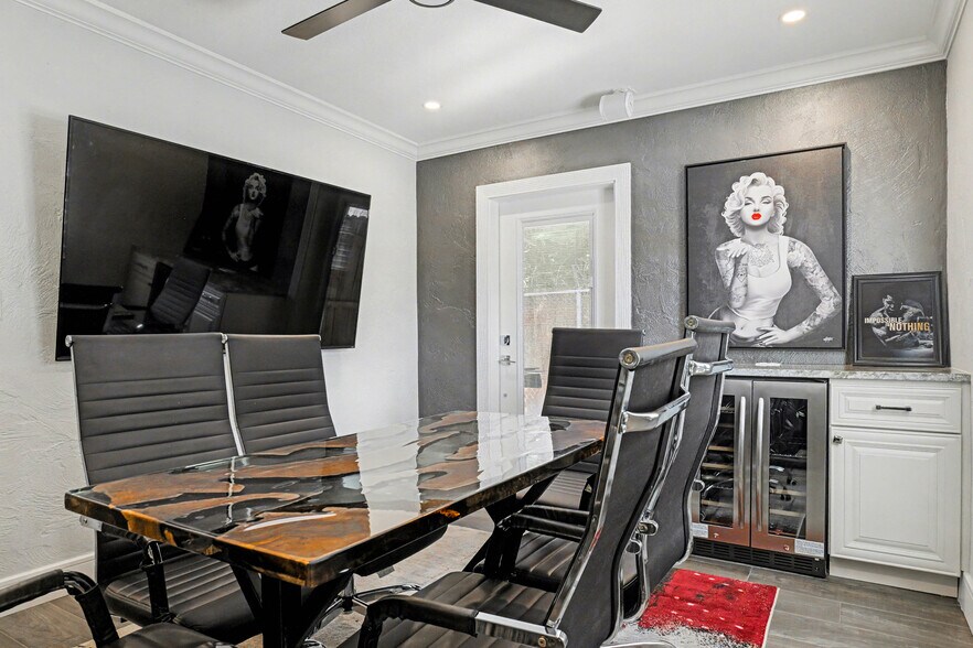 More Photos Of 1701-1709 Rogero Rd, Jacksonville Office Residential For Sale