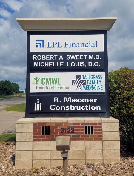 More Photos Of 3122 N Cypress St, Wichita Medical For Lease