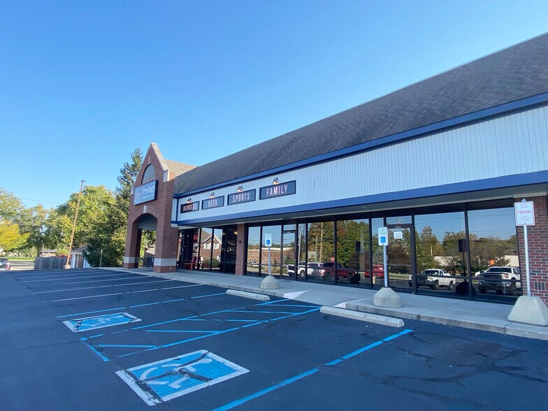 More Photos Of 8923 S Meridian St, Indianapolis Unknown For Lease