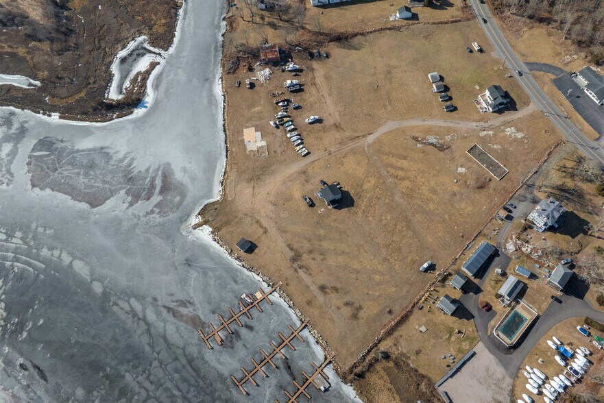 More Photos Of 830 Stonington Rd, Stonington Marina For Sale