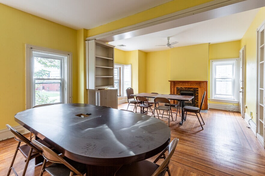 More Photos Of 1092 Main St, Buffalo Office For Lease