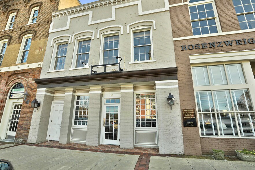 More Photos Of 34 S Court Sq, Newnan Office For Lease