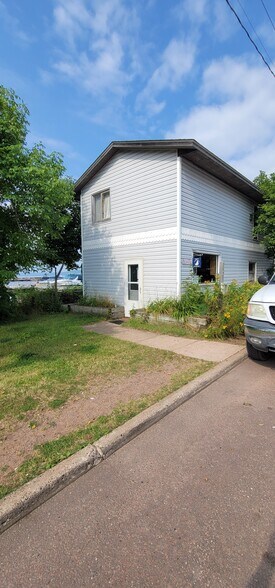More Photos Of 809 Main Street, La Pointe Office For Sale