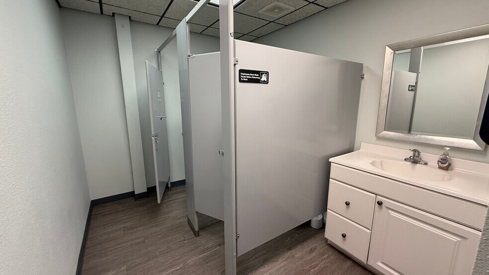 More Photos Of 1941 E 37th St, Odessa Office For Sale