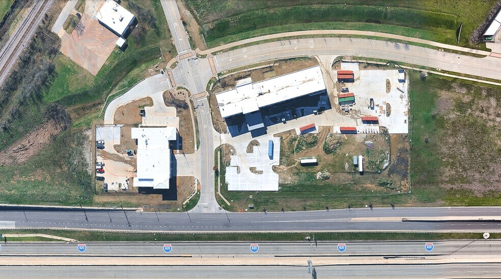 More Photos Of 5030 NE Loop 820, Haltom City Unknown For Lease