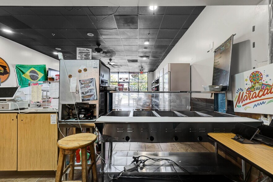 More Photos Of 3885 Mundy Mill Rd, Oakwood Freestanding For Lease
