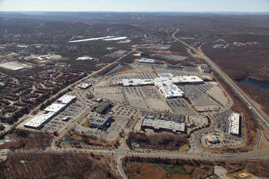 More Photos Of 321 Mount Hope Ave, Rockaway Freestanding For Lease