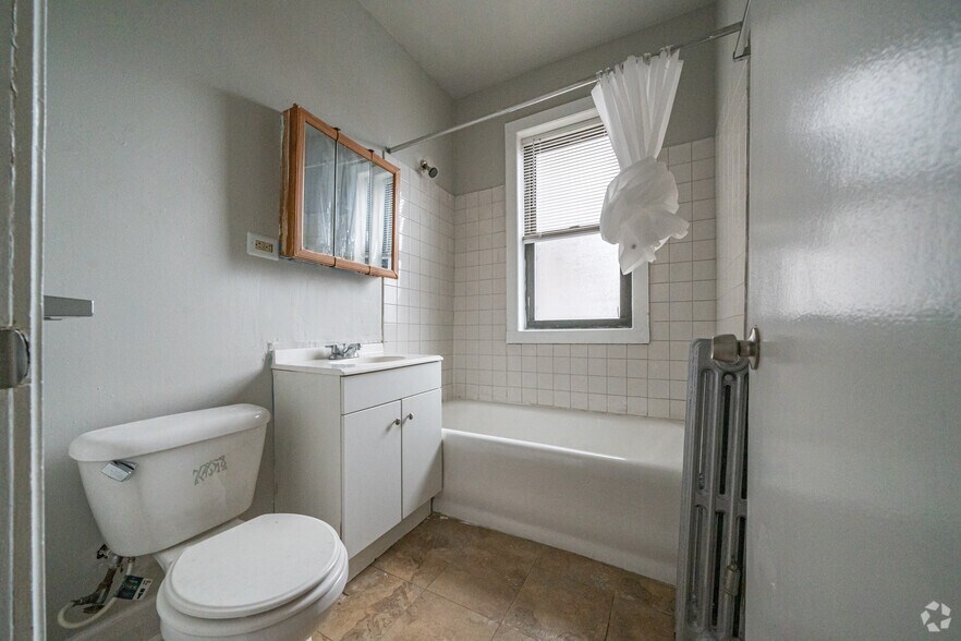 More Photos Of 1210 W 83rd St, Chicago Apartments For Sale