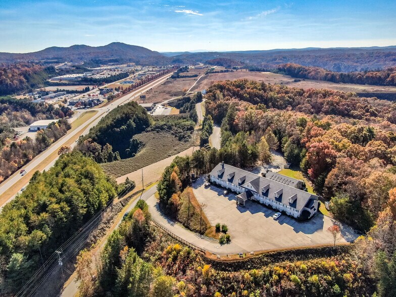 Primary Photo Of 43 Coosawatee Drive, East Ellijay Hotel For Sale