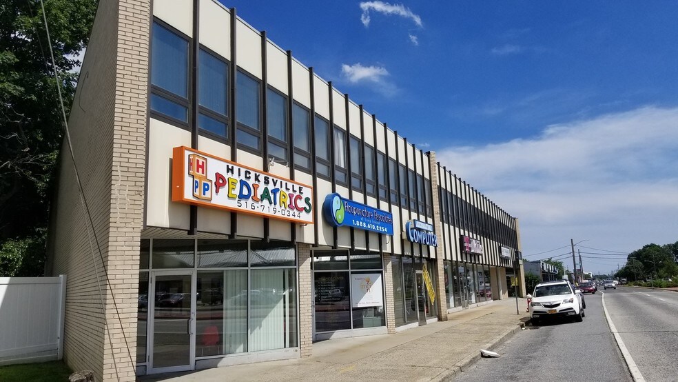 More Photos Of 535 S Broadway, Hicksville Office For Lease