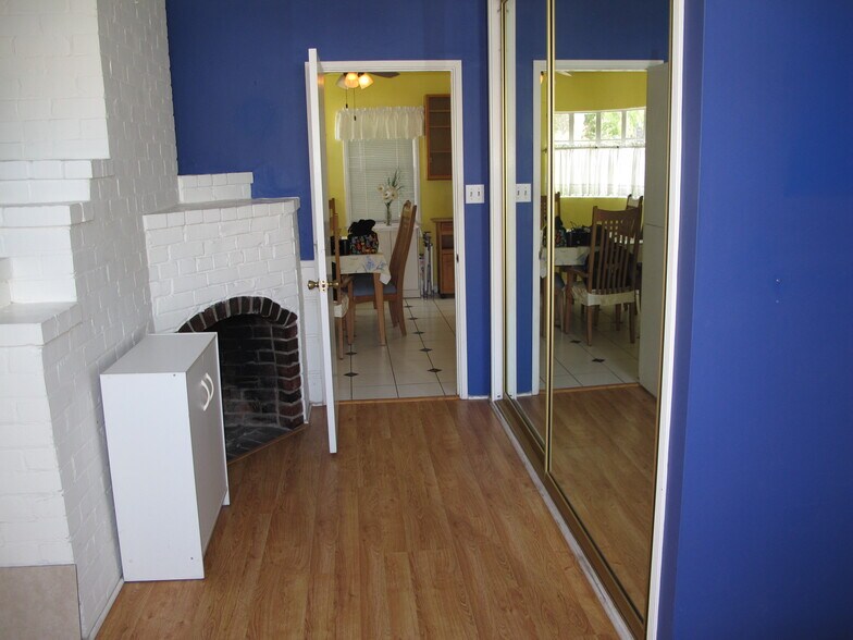 More Photos Of 4381-4385 Overland Ave, Culver City Office Residential For Sale