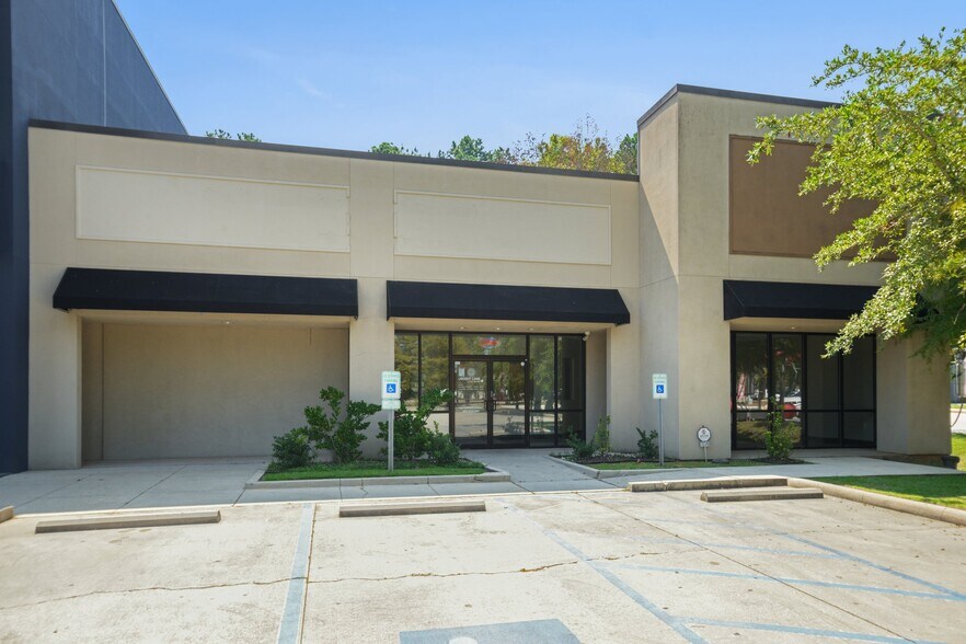 More Photos Of 70340 LA-21, Covington General Retail For Lease