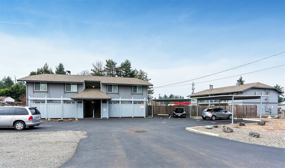Primary Photo Of 5810-5816 77th St W, Lakewood Apartments For Sale
