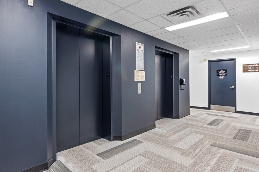 Primary Photo Of 770 Broadview Ave, Ottawa Medical For Lease