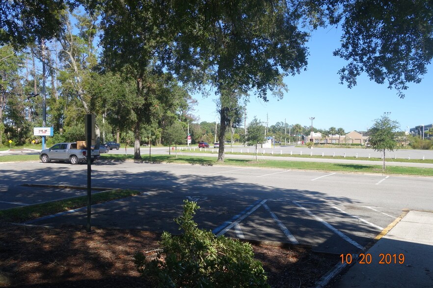 More Photos Of 502 Wells Rd, Orange Park General Retail For Sale