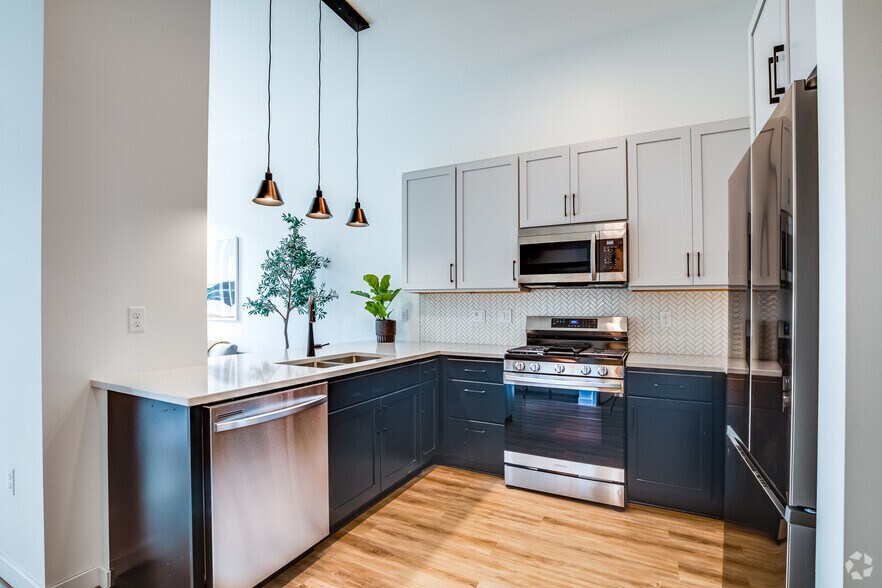 More Photos Of 650 Portland Ave S, Minneapolis Apartments For Lease