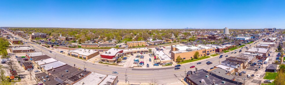 More Photos Of 4932-5000 W 95th St, Oak Lawn Unknown For Lease