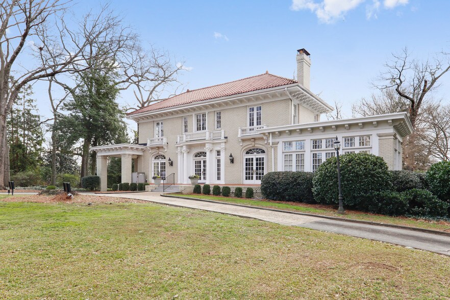 More Photos Of 1189 S Ponce de Leon Ave NE, Atlanta Office For Sale