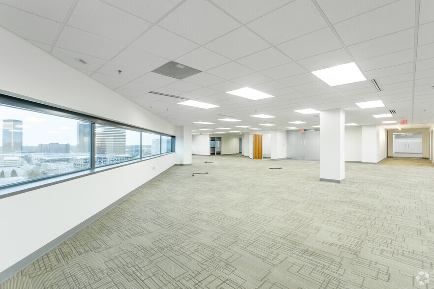 More Photos Of 26533 Evergreen Rd, Southfield Office For Lease