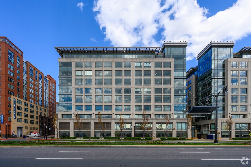More Photos Of 3550 S Clark St, Arlington Office For Lease